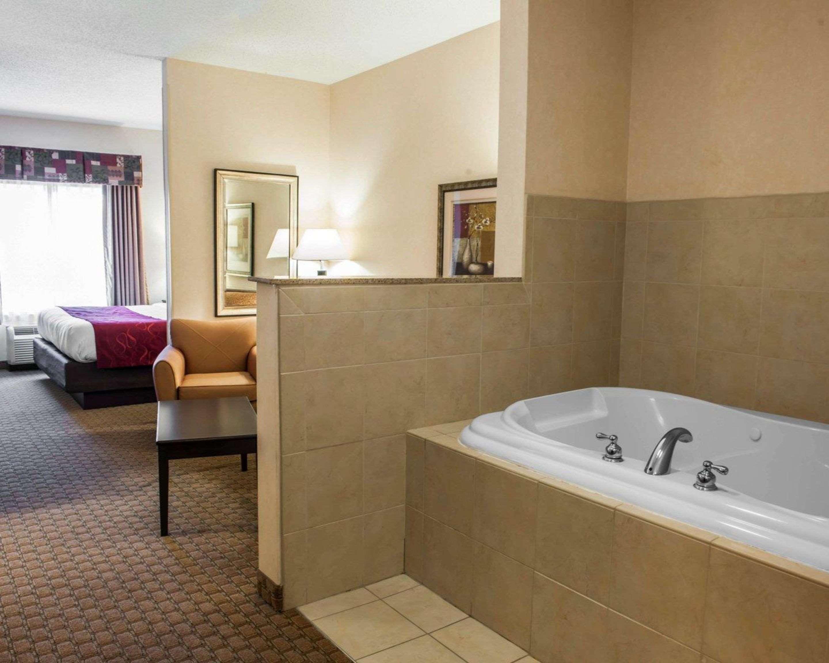 Comfort Suites Southport Zewnętrze zdjęcie