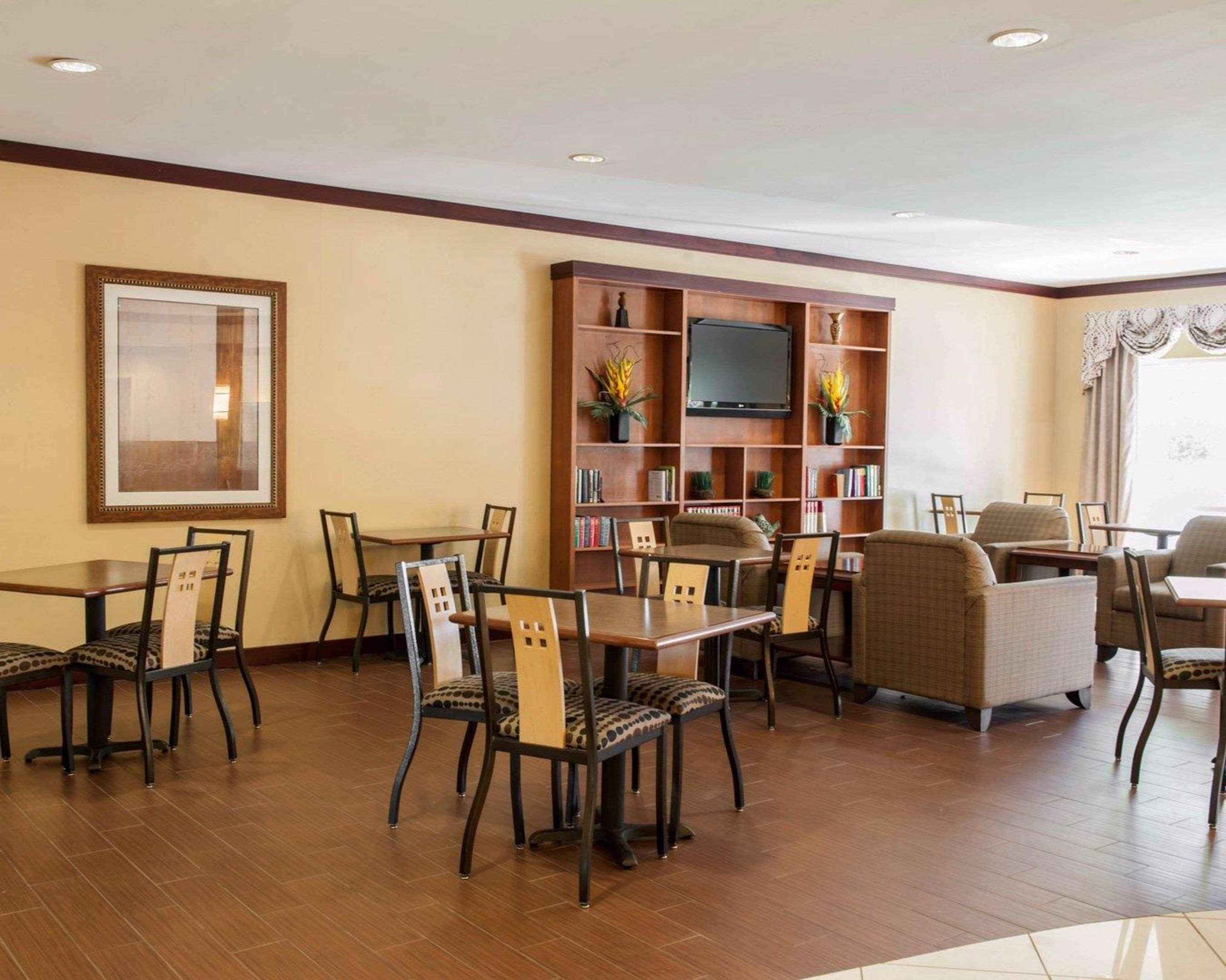 Comfort Suites Southport Zewnętrze zdjęcie