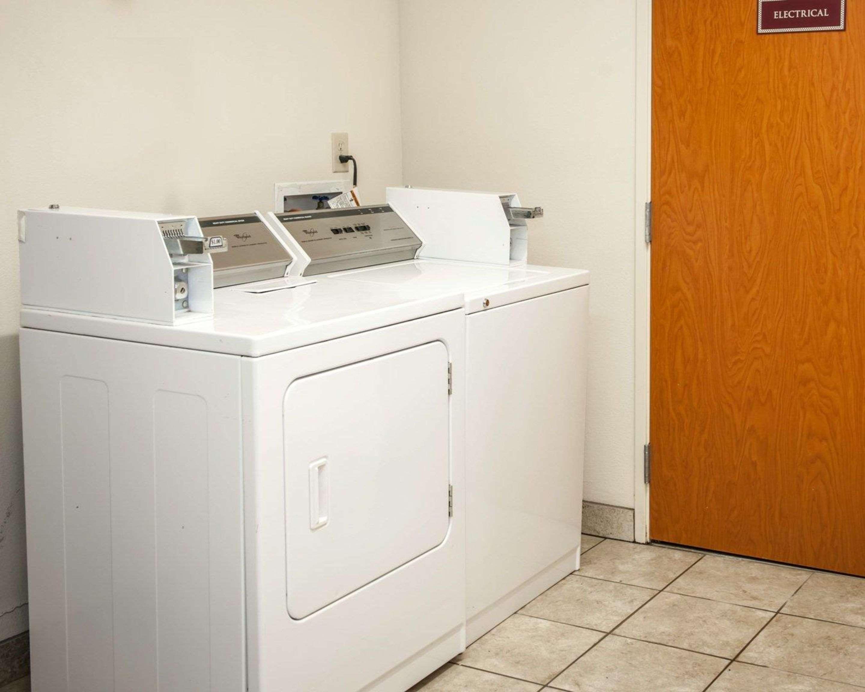 Comfort Suites Southport Zewnętrze zdjęcie